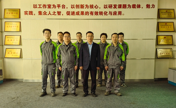 1778054646140052.jpg 张发荣_副本.jpg